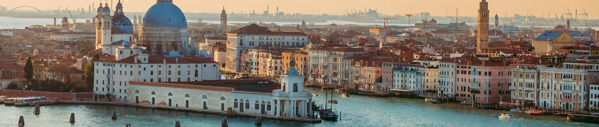 SEVERNA ITALIJA - za novembarski praznik 10-14. novembar TRST- PADOVA- VIĆENCA -JEZERO GARDA- VERONA- VENECIJA 235 e  (svi obilasci u ceni) - plaćanje na rate
